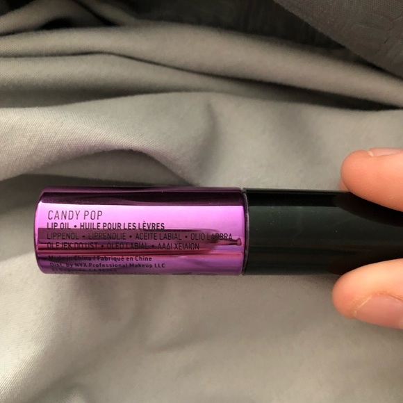 Lip oil - Picture 3 of 3